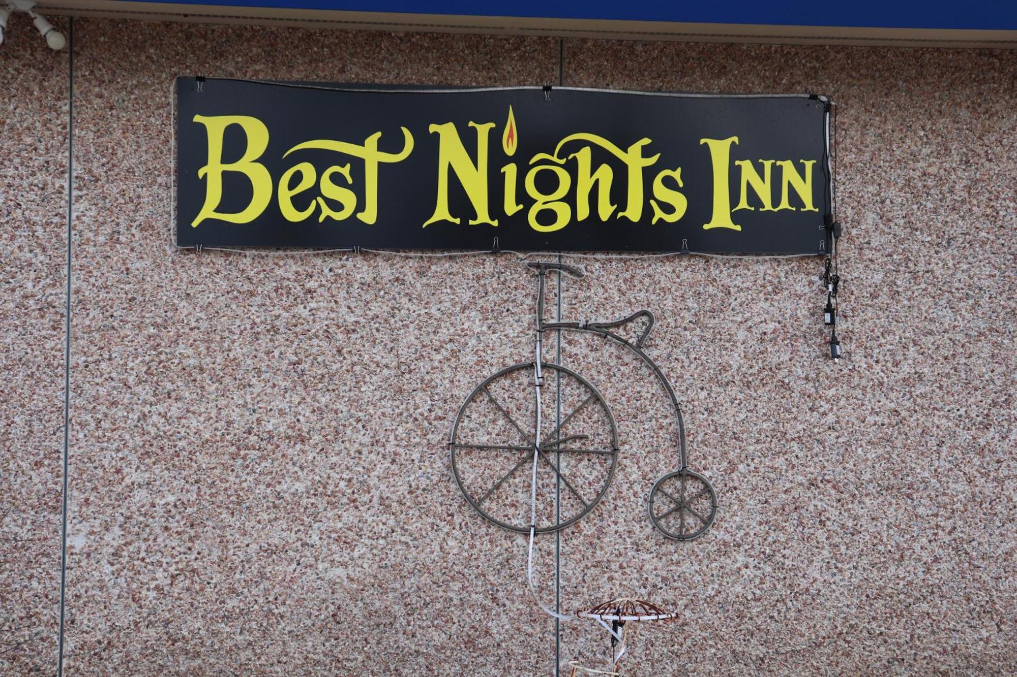 Sparta 斯巴达美夜旅馆酒店 外观 照片